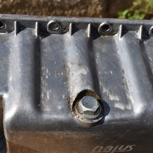 VW Golf 4 1.6, Bora, Audi A3 oil pan cover used