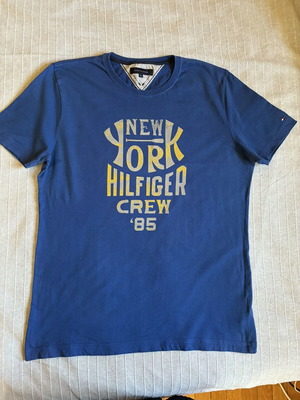 Tommy Hilfiger Men's Blue Graphic T-Shirt XL like new