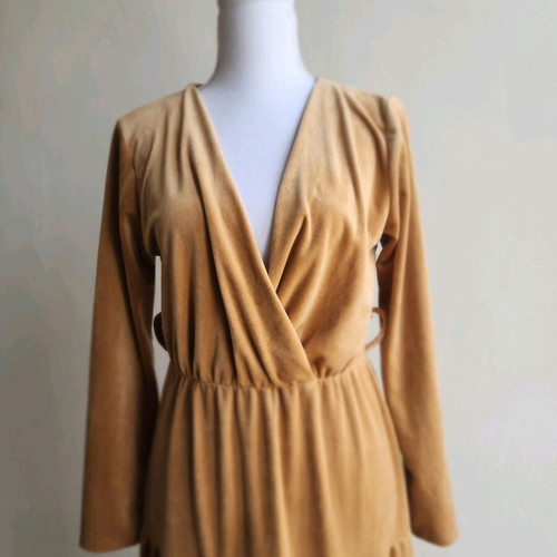 Dresses like new, beige, sizes M and L