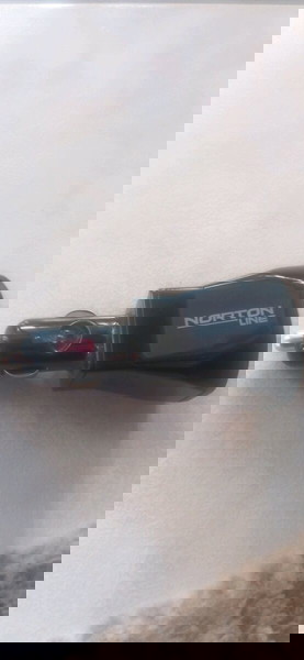 Πρίζα φορτιστής με USB
