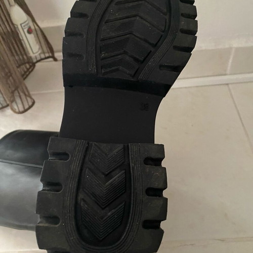 Luigi women's black boots like new size 39