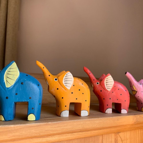 Handmade Wooden Elephant Figurines Pack of 4, New