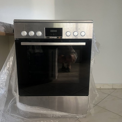 Bosch HKR3900.0 freestanding oven like new