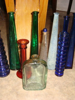 Various glass decorative bottles like new, pack of 11
