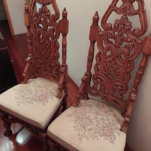 William-Mary carved chairs like new, set of 2 pairs