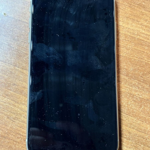 IPhone 11 White used, motherboard defect for parts