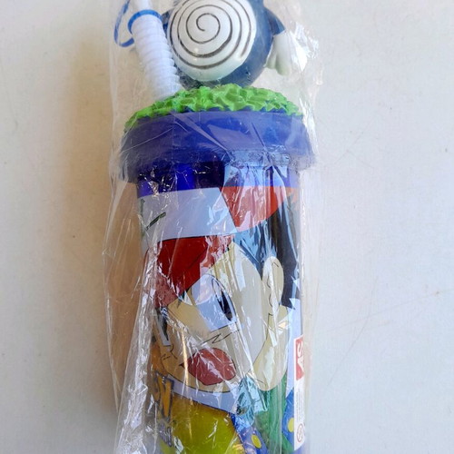 Pokemon cup with Poliwhirl figure season 1 1999 Nintendo new