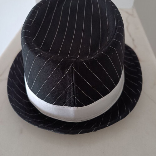 Pork Pie striped hat used, black and white