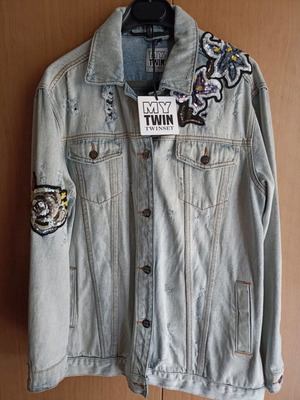 Twinset Oversized Jean Jacket new, size M, wide fit with designs