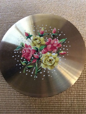 Art Deco style powder compact used without inner mirror