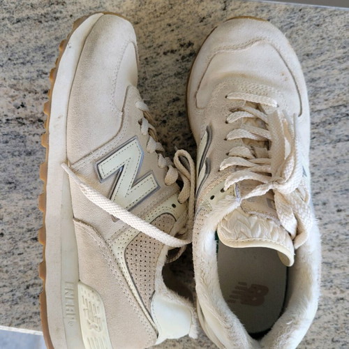New Balance women's athletic shoes used, beige, size 39