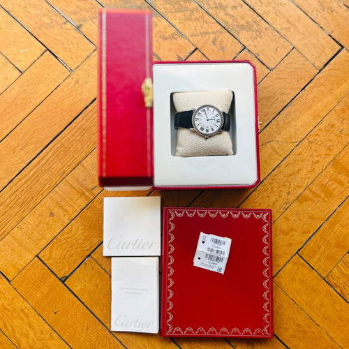 Ronde Solo de Cartier wristwatch 29mm, steel case, black leather strap