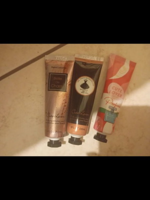 Hand cream set, pack of 3, unused