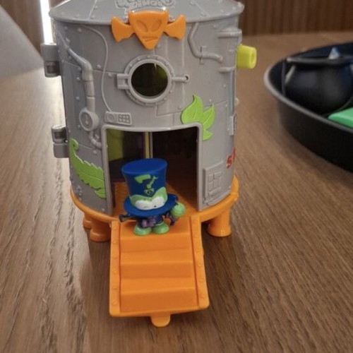 Super Zings toy like new