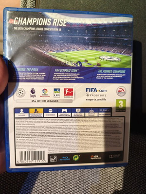 FIFA 18 PS4 game