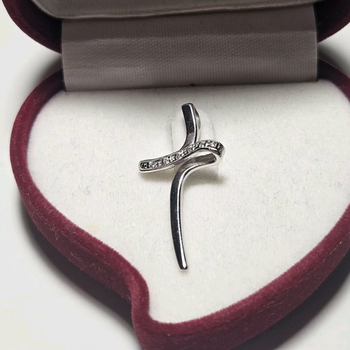 White gold 14K cross with small stones, like new