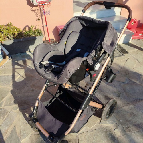 Chipolino 3-in-1 stroller like new with port bebe and car seat