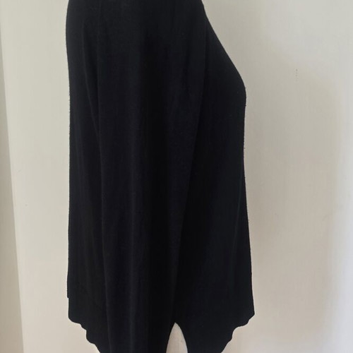 Zara spring blouse used, black, size M with slim fit