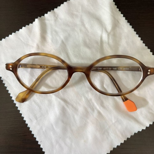 Eyeglass frames used, brown, for myopia