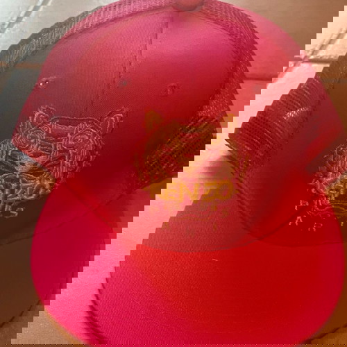 Καπέλο Kenzo νέο φούξια με κεντημένες λεπτομέρειες