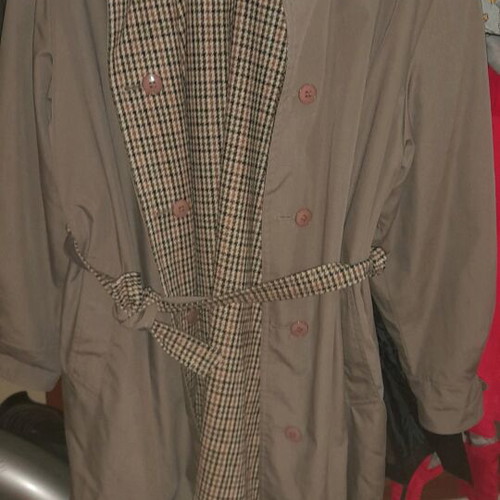 Reversible trench coat with wool lining like new, size XL