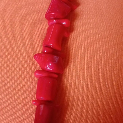 Red Coral Necklace vintage, like new