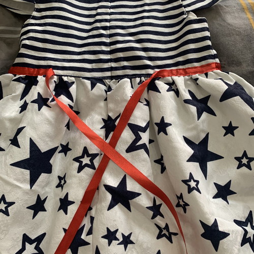Dress for 3-year-old girl in excellent condition