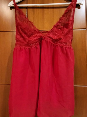Red lingerie new, light top