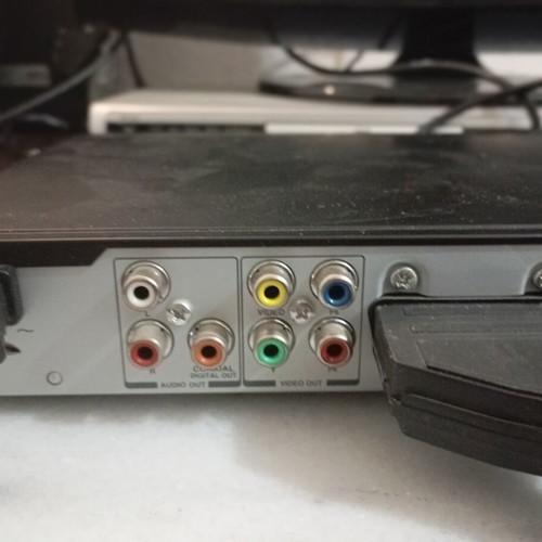 Toshiba DVD used, tested and working without remote control