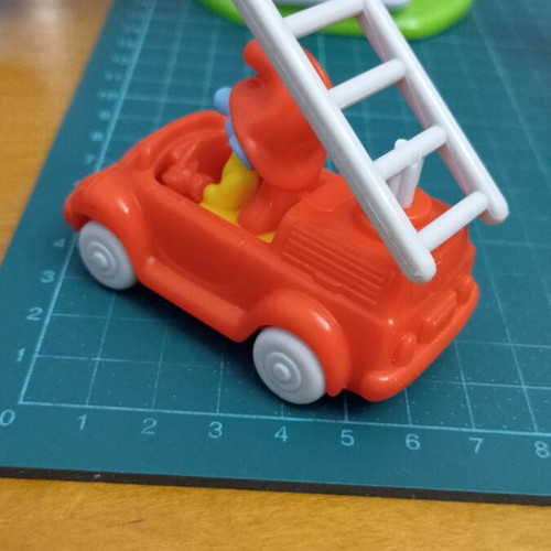 Kinder Surprise Smurf Firefighter figure like new