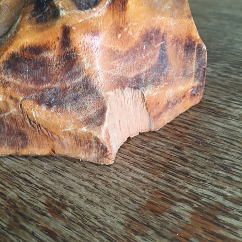 Wooden eagle 31cm with three scratches