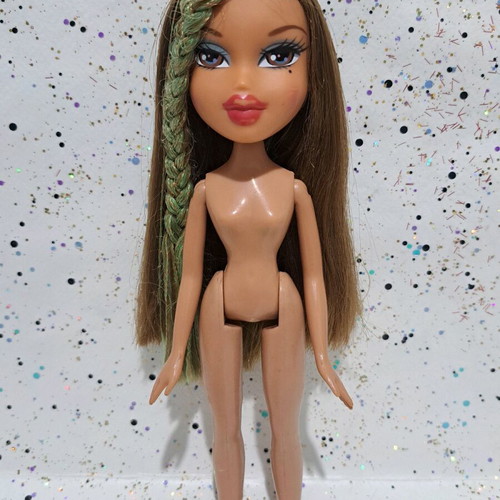 Bratz Tokyo A-go-go Yasmin (1st ed) used, nude with flaws