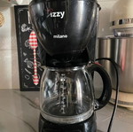 Izzy filter coffee maker used with glass carafe