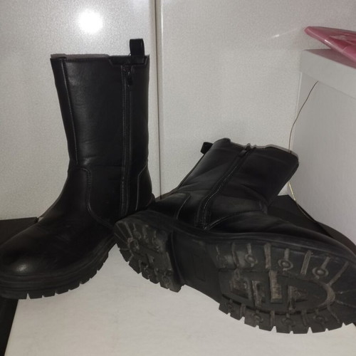 Marikelly boots like new, size 36, black