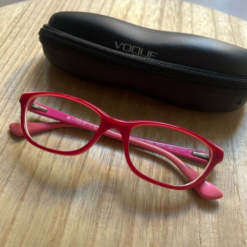 Vogue myopia glasses used for prescription 1.25-1.50