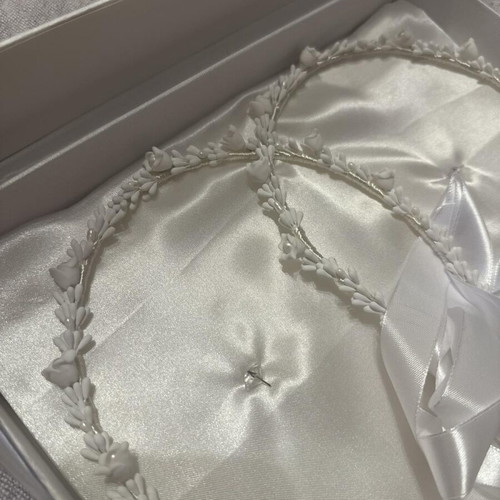 Wedding crowns lemon blossom new in box