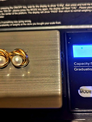 14k (585) knot earrings