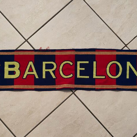 FC Barcelona scarf used with hologram since 1899
