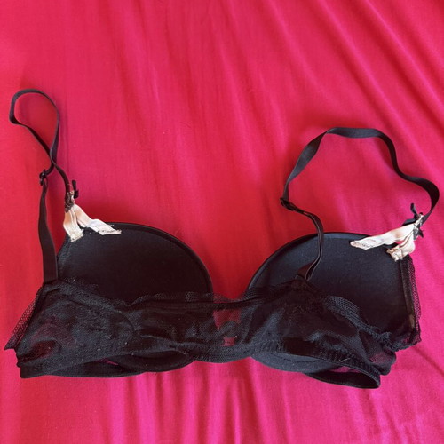 Bra 75B used, satin texture with bunny design, front clasp