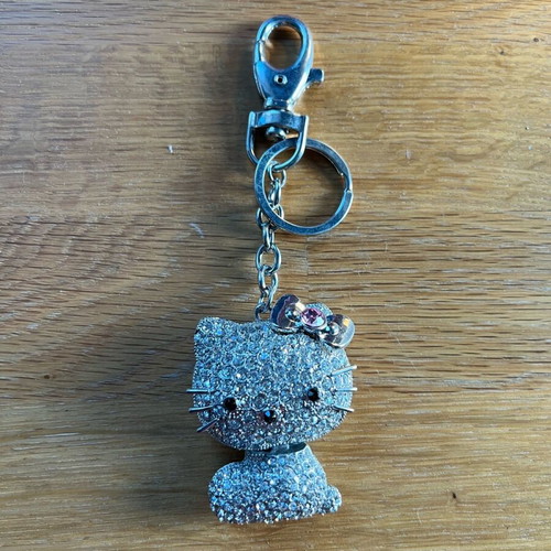 Charmmy Kitty Keychain with Diamonds new, rare