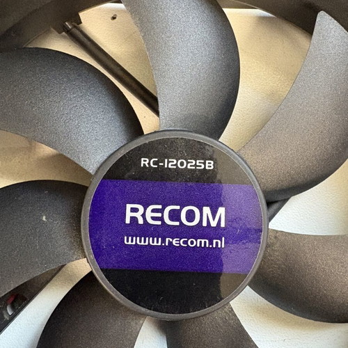 Recom RC-12025B 120mm 3-pin fans set of 3 like new, 1000 RPM