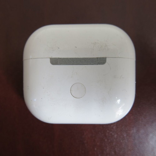 Lenovo LP40 Bluetooth 5.0 earphone case used, white