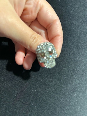 Skull ring with rhinestones like new