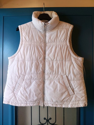 Women's sleeveless vest used, size 50, white