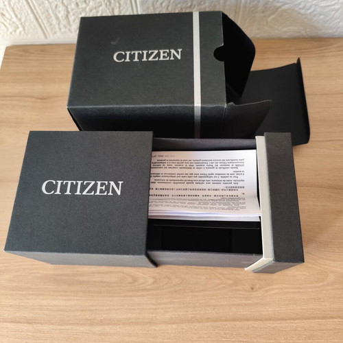 Citizen watch package nj0159-86a like new with booklet and paperwork
