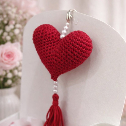 Knitted red rose and heart keychain Valentine's set, new