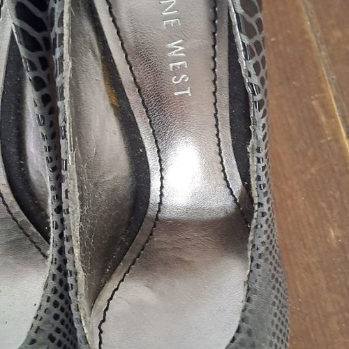 Pumps used size 36 black in excellent condition
