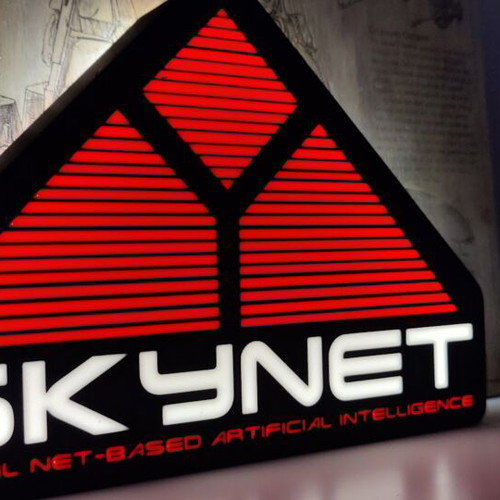 Terminator SKYNET lamp like new, USB with switch