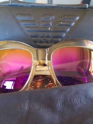 Emporio Armani γυαλιά καθρέπτης μεταχειρισμένα με ιριδίζον χρώμα και λευκό σκελετό