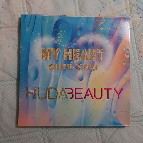 Glittering eye shadows slightly used, 3 colors